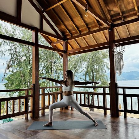 Flowers & Fire Yoga Garden Gili Air Exterior foto