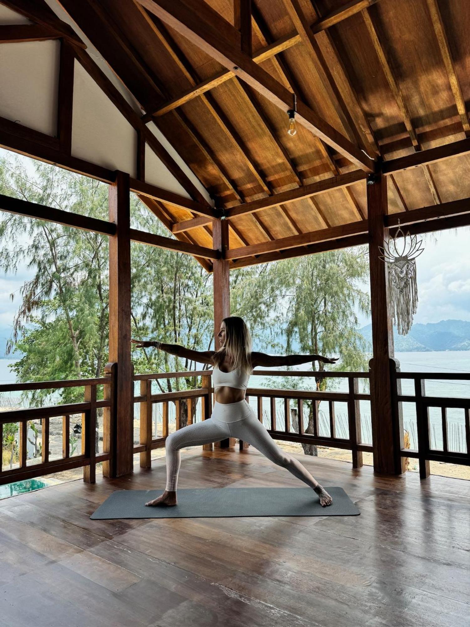 Flowers & Fire Yoga Garden Gili Air Exterior foto
