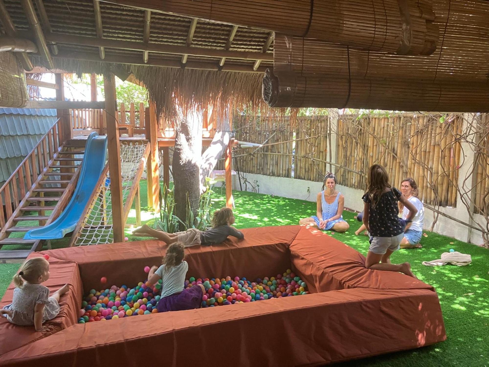 Flowers & Fire Yoga Garden Gili Air Exterior foto