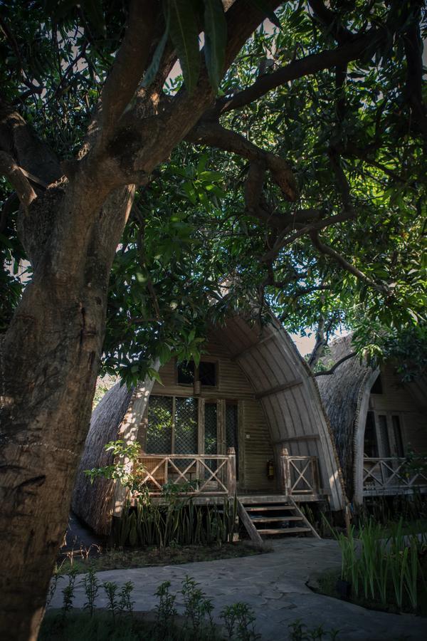Flowers & Fire Yoga Garden Gili Air Exterior foto