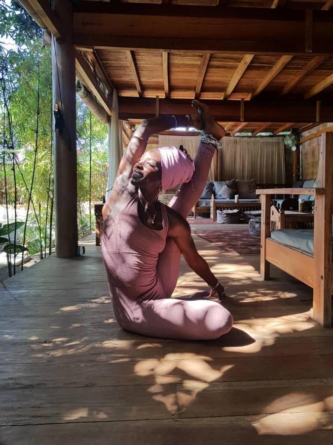 Flowers & Fire Yoga Garden Gili Air Exterior foto