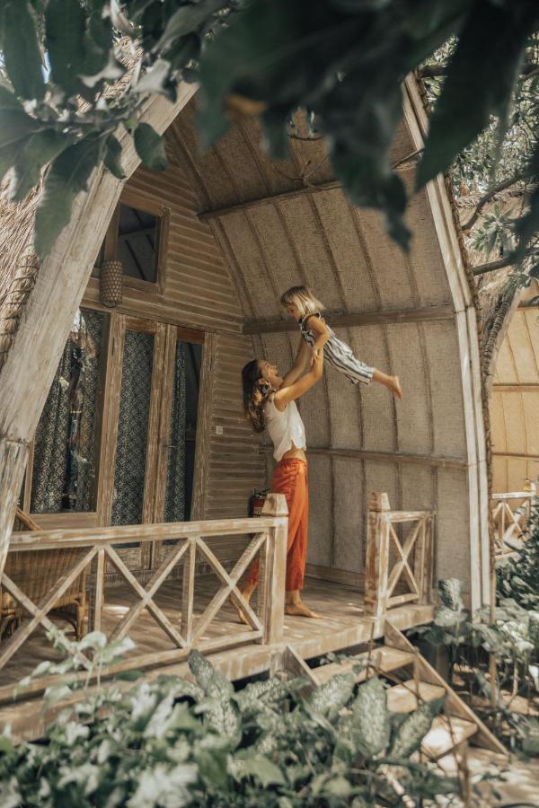 Flowers & Fire Yoga Garden Gili Air Exterior foto